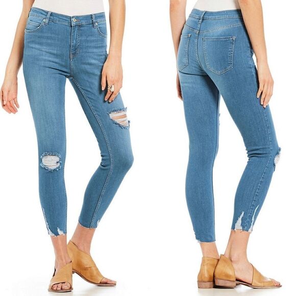 New! FREE PEOPLE Distressed Cropped Skinny Blue Jeans Size 27 Mid-Rise Stretchy - Picture 1 of 6